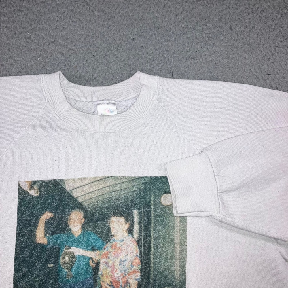Vintage 90s Fruit of the Loom Raglan Sweatshirt Mens L White Family Photo Ironic